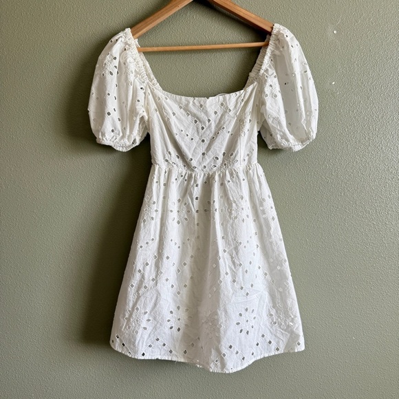 Zara Eyelet Mini Dress- Size M - Picture 1 of 10